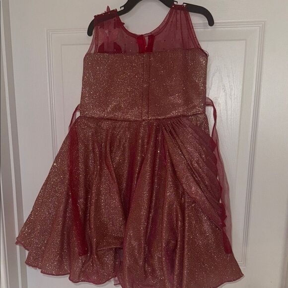 Indian style gown Glittery Red Dress with Floral Accent NWT 4/5 yrs - Picture 9 of 9
